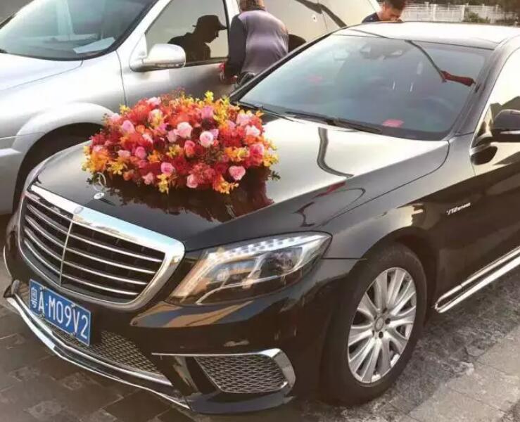 奔馳婚婚車租賃一天需要多少錢？